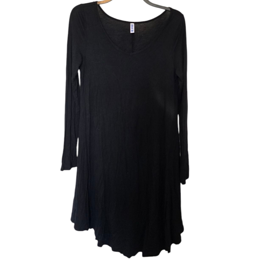 3/$15 Dearcase Black Long Sleeve Dress Size Medium